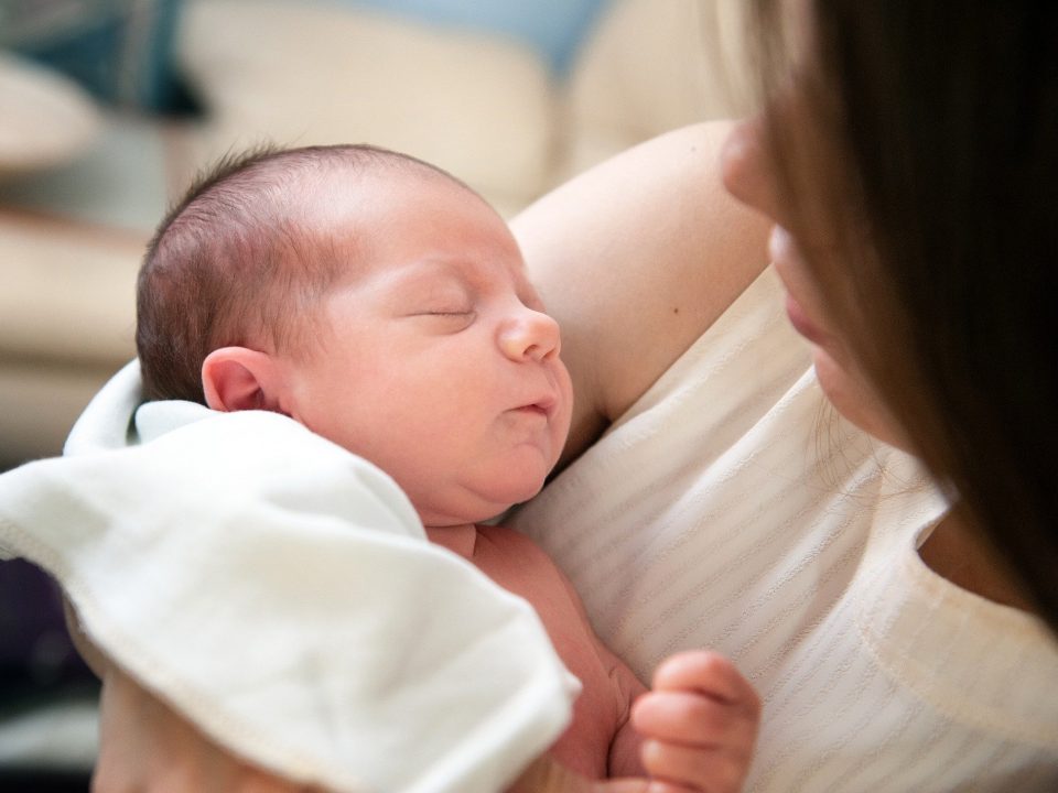 garde de bebe à domicile Clermont Ferrand