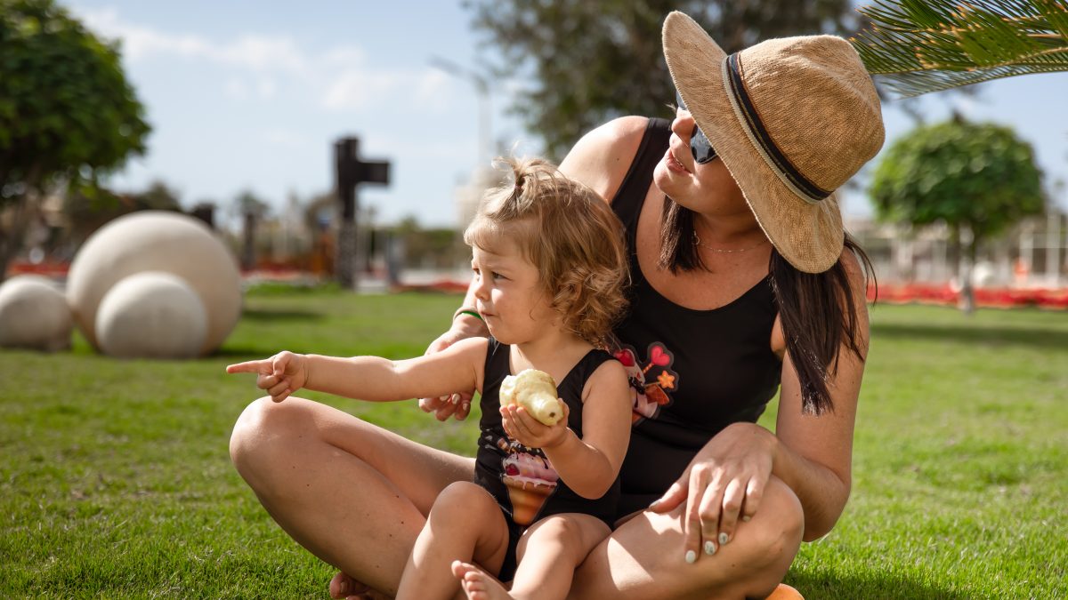 Vacances d’été et garde d’enfants : des solutions flexibles avec Les Ptitous